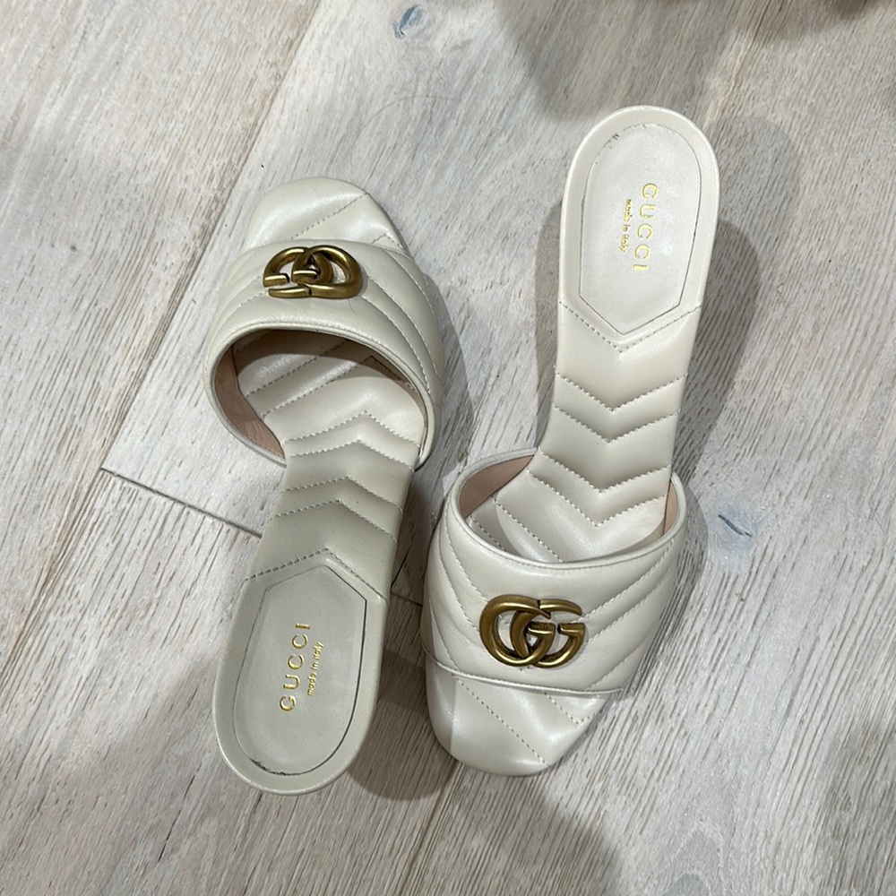 Gucci Shoes Size 40.5 Like New